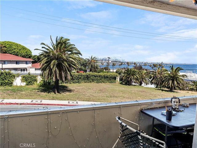 3605 Stephen M White, San Pedro, CA 90731