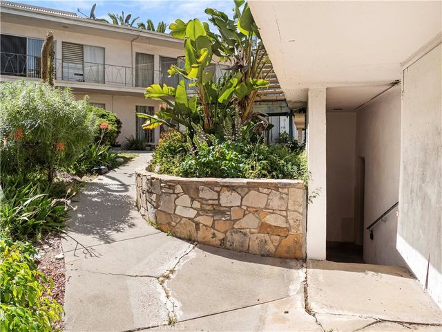 3605 Stephen M White, San Pedro, CA 90731