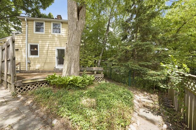 3061 N Gordon CIRCLE, Milwaukee, WI 53212
