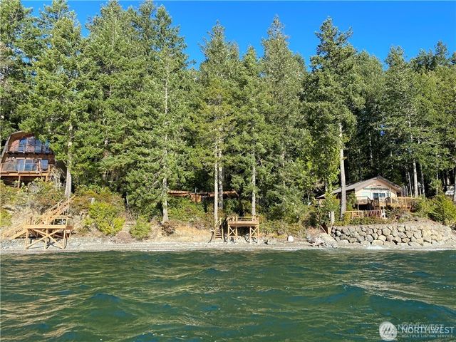 511 Pleasant Harbor Road, Brinnon, WA 98320