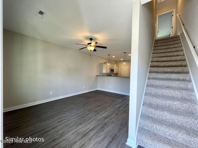 715 Cross Bridge Way, Sneads Ferry, NC 28460