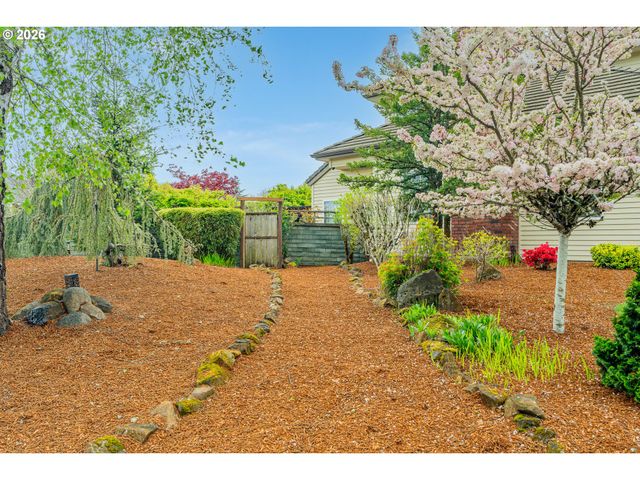 2520 Nw PINEHURST Dr, Mc Minnville, OR 97128