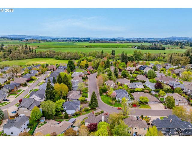 2520 Nw PINEHURST Dr, Mc Minnville, OR 97128