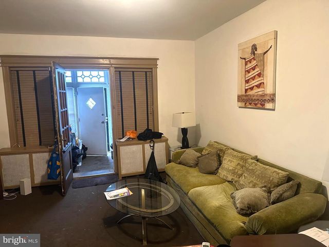 162 E TULPEHOCKEN ST, Philadelphia, PA 19144