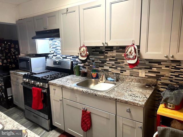 162 E TULPEHOCKEN ST, Philadelphia, PA 19144