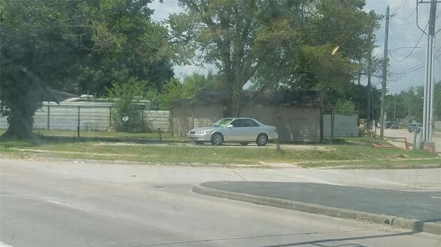 7906 W Montgomery Road, Houston, TX 77088