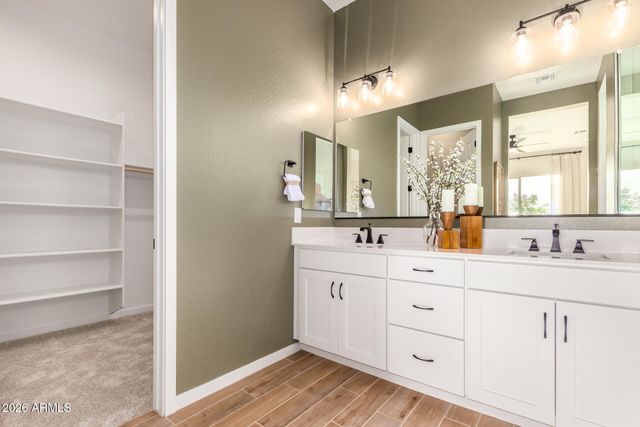 10626 S 48TH Glen, Laveen, AZ 85339