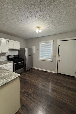 1374-1376 Indianola Avenue, Columbus, OH 43201