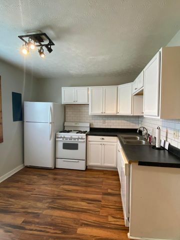 1374-1376 Indianola Avenue, Columbus, OH 43201
