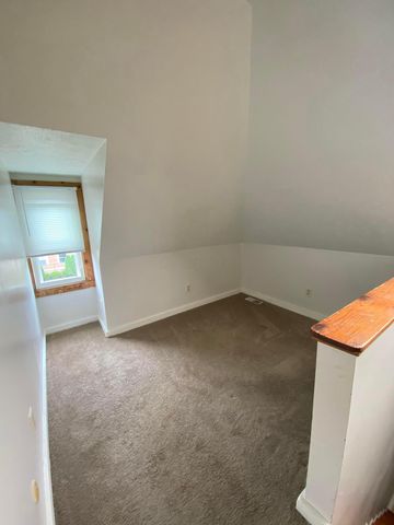 1374-1376 Indianola Avenue, Columbus, OH 43201