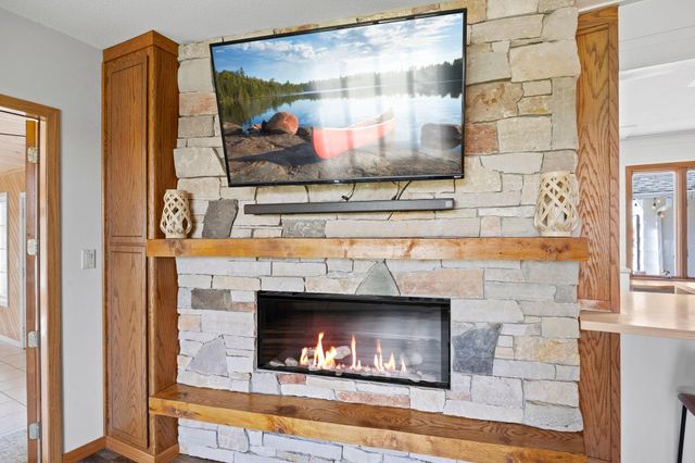3097 325th Avenue NW, Cambridge, MN 55008