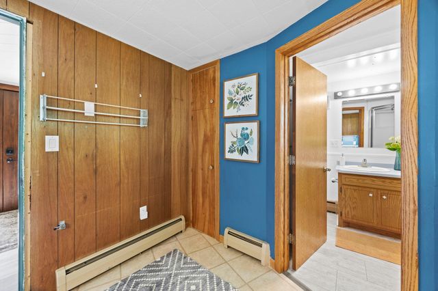 3097 325th Avenue NW, Cambridge, MN 55008