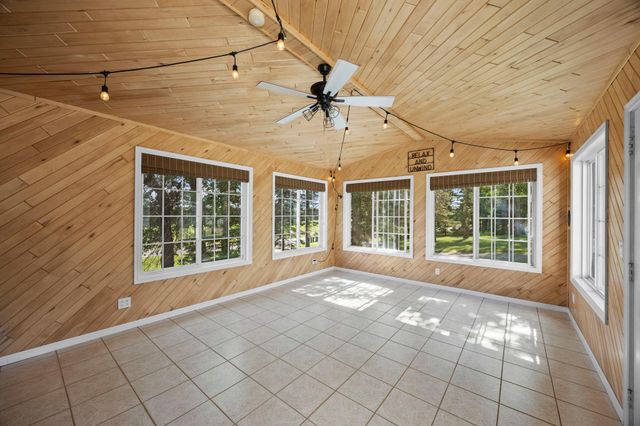 3097 325th Avenue NW, Cambridge, MN 55008