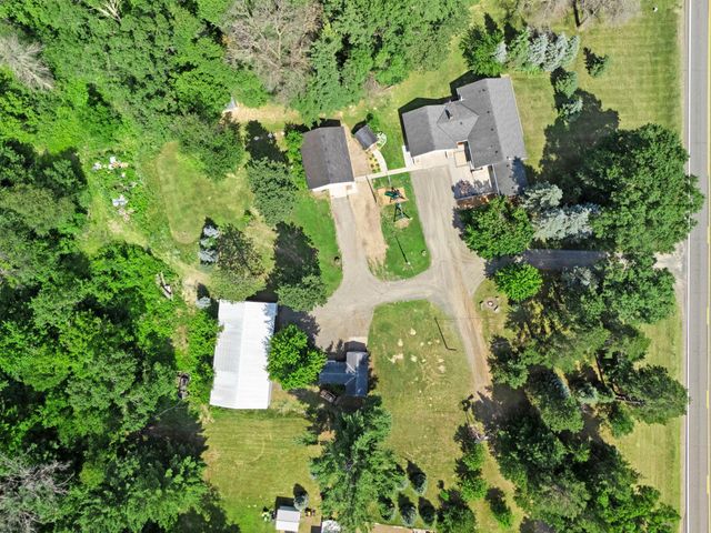 3097 325th Avenue NW, Cambridge, MN 55008