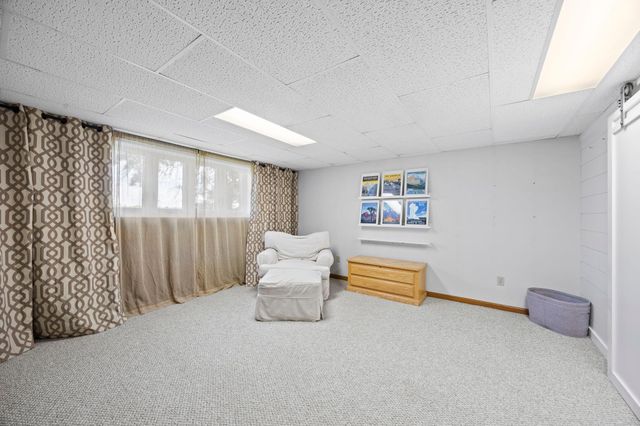 3097 325th Avenue NW, Cambridge, MN 55008