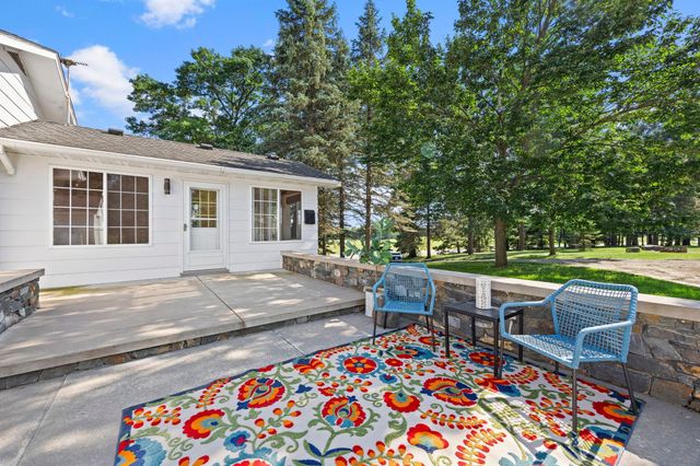3097 325th Avenue NW, Cambridge, MN 55008