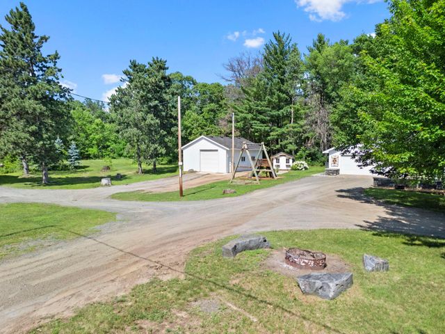 3097 325th Avenue NW, Cambridge, MN 55008