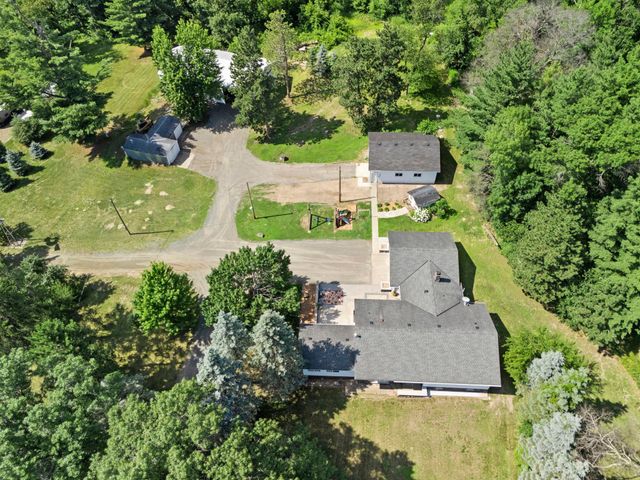 3097 325th Avenue NW, Cambridge, MN 55008
