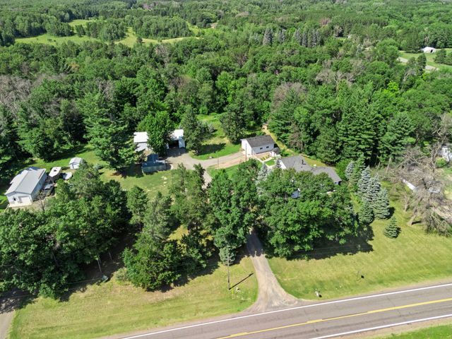 3097 325th Avenue NW, Cambridge, MN 55008