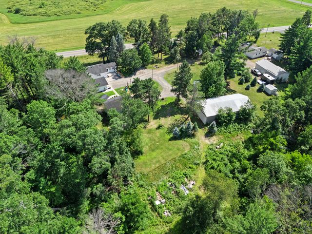 3097 325th Avenue NW, Cambridge, MN 55008