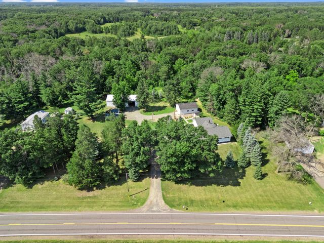 3097 325th Avenue NW, Cambridge, MN 55008