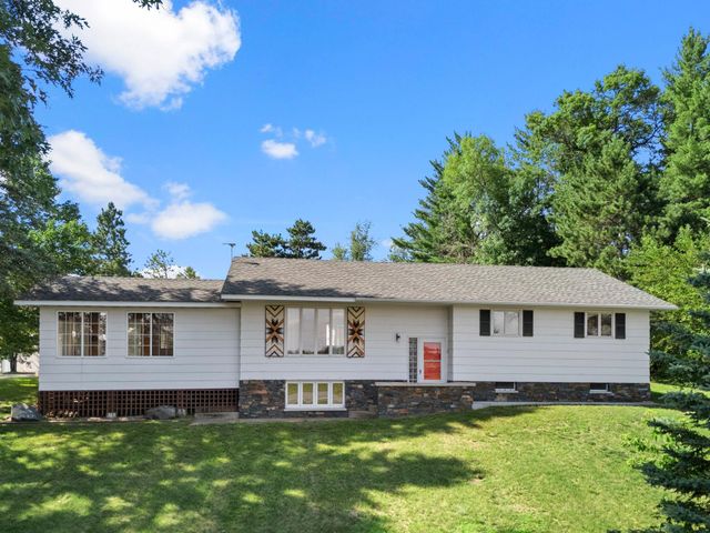 3097 325th Avenue NW, Cambridge, MN 55008