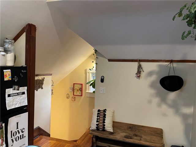 121 Rutherglen Avenue, Providence, RI 02907
