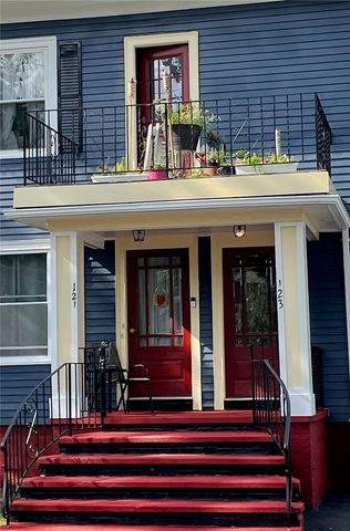 121 Rutherglen Avenue, Providence, RI 02907