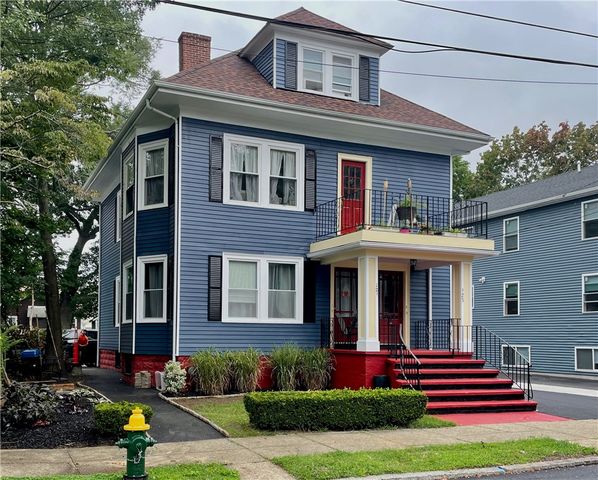 121 Rutherglen Avenue, Providence, RI 02907