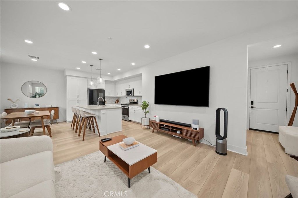 Image 4 of property listing at 16157 Sandpiper Avenue, Chino, CA 91708