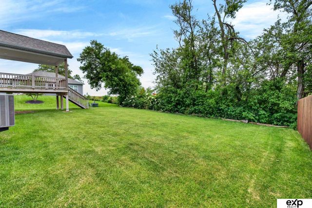 20882 Camelback Avenue, Gretna, NE 68028