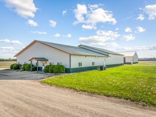 11635 Wange Road, Capron, IL 61012