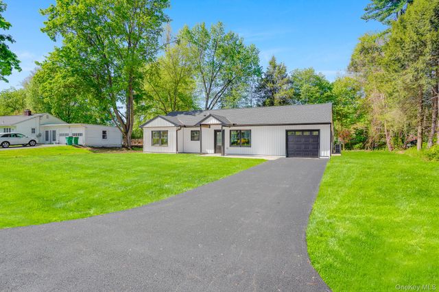 10 Rowley Road, Poughkeepsie, NY 12601