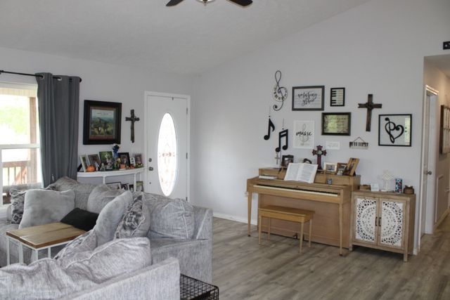 9294 Sugar Road, Harrison, AR 72601