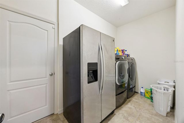 3177 BAYOU LANE, Tavares, FL 32778