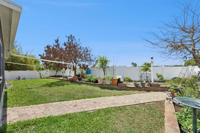 3177 BAYOU LANE, Tavares, FL 32778