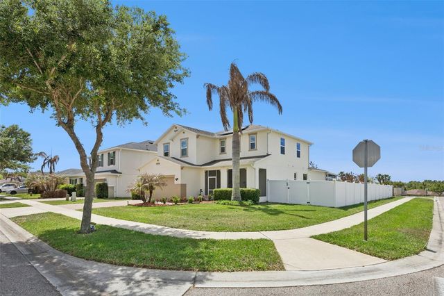 3177 BAYOU LANE, Tavares, FL 32778