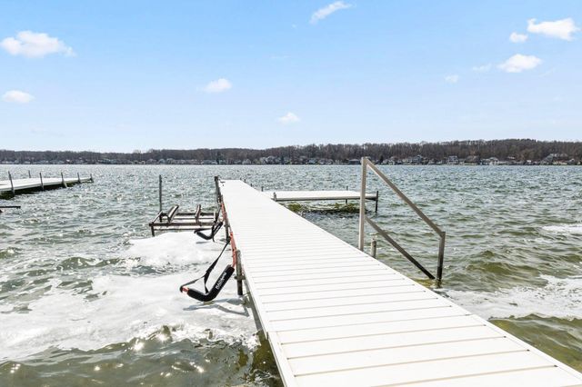 3795 W Sycamore Beach Road, Angola, IN 46703