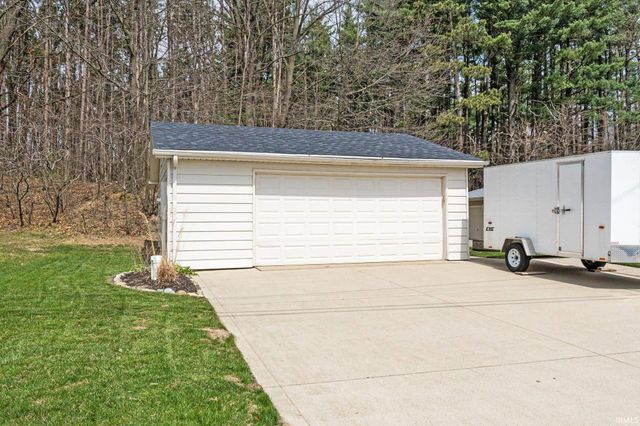 3795 W Sycamore Beach Road, Angola, IN 46703