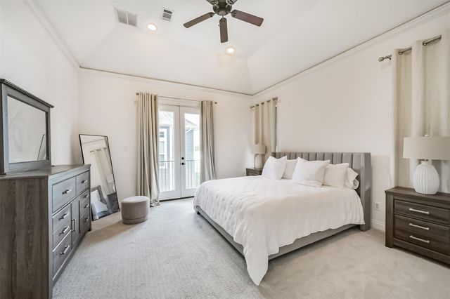 2016 Sabine Street, Houston, TX 77007