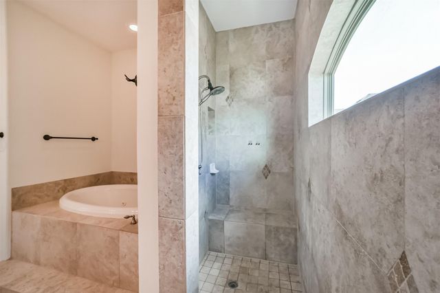 2016 Sabine Street, Houston, TX 77007