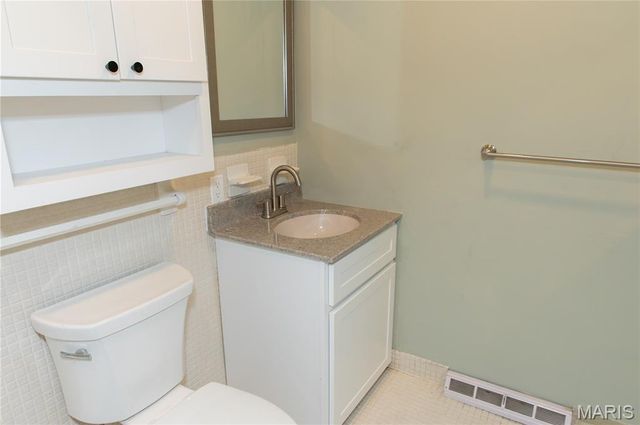 9757 Croftwood Drive, St Louis, MO 63123