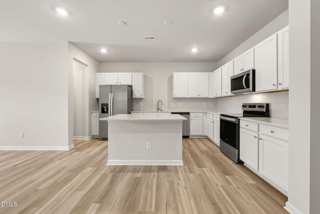 422 Barrington Key Drive, Zebulon, NC 27597