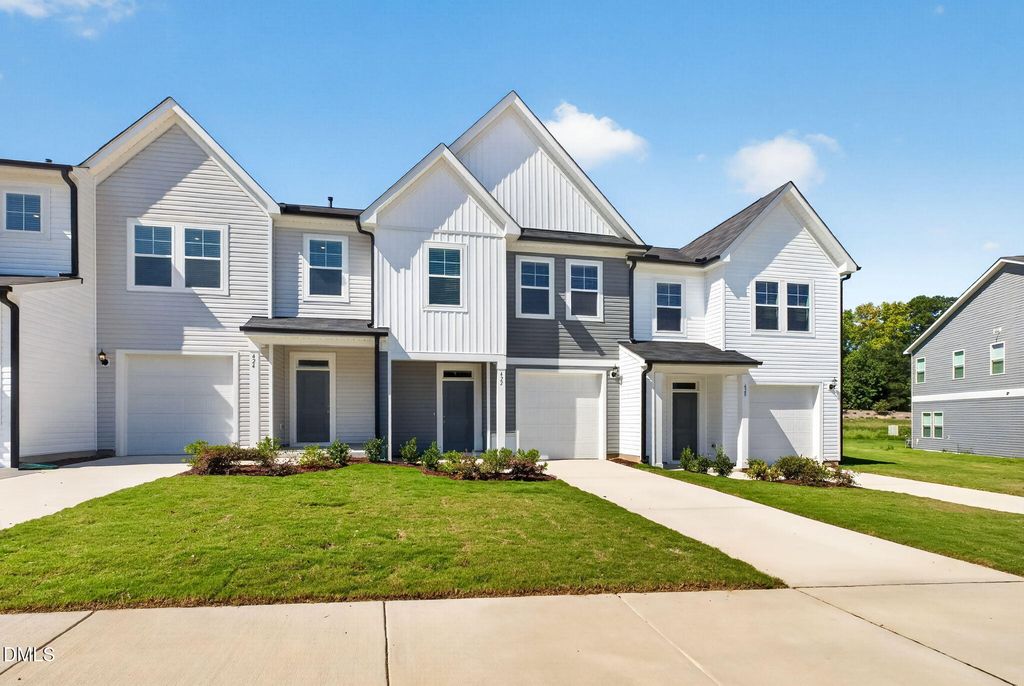 422 Barrington Key Drive, Zebulon, NC 27597