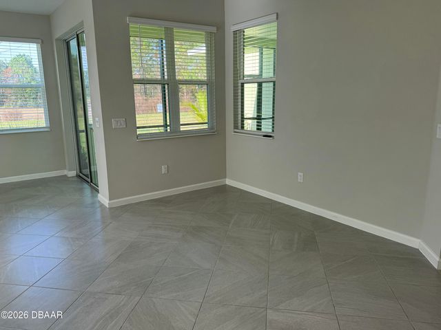 899 Attitude Avenue, Daytona Beach, FL 32124