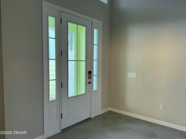 899 Attitude Avenue, Daytona Beach, FL 32124