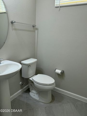 899 Attitude Avenue, Daytona Beach, FL 32124