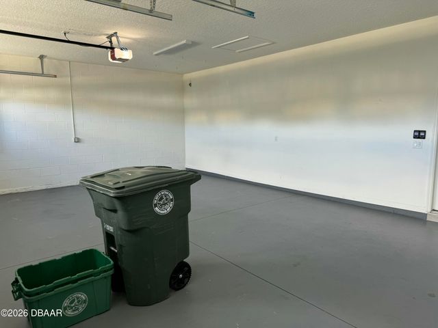 899 Attitude Avenue, Daytona Beach, FL 32124