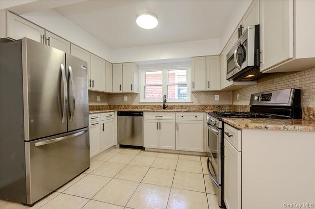 1183 Neill Avenue, Bronx, NY 10461