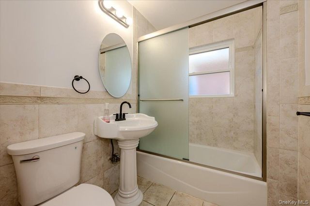 1183 Neill Avenue, Bronx, NY 10461